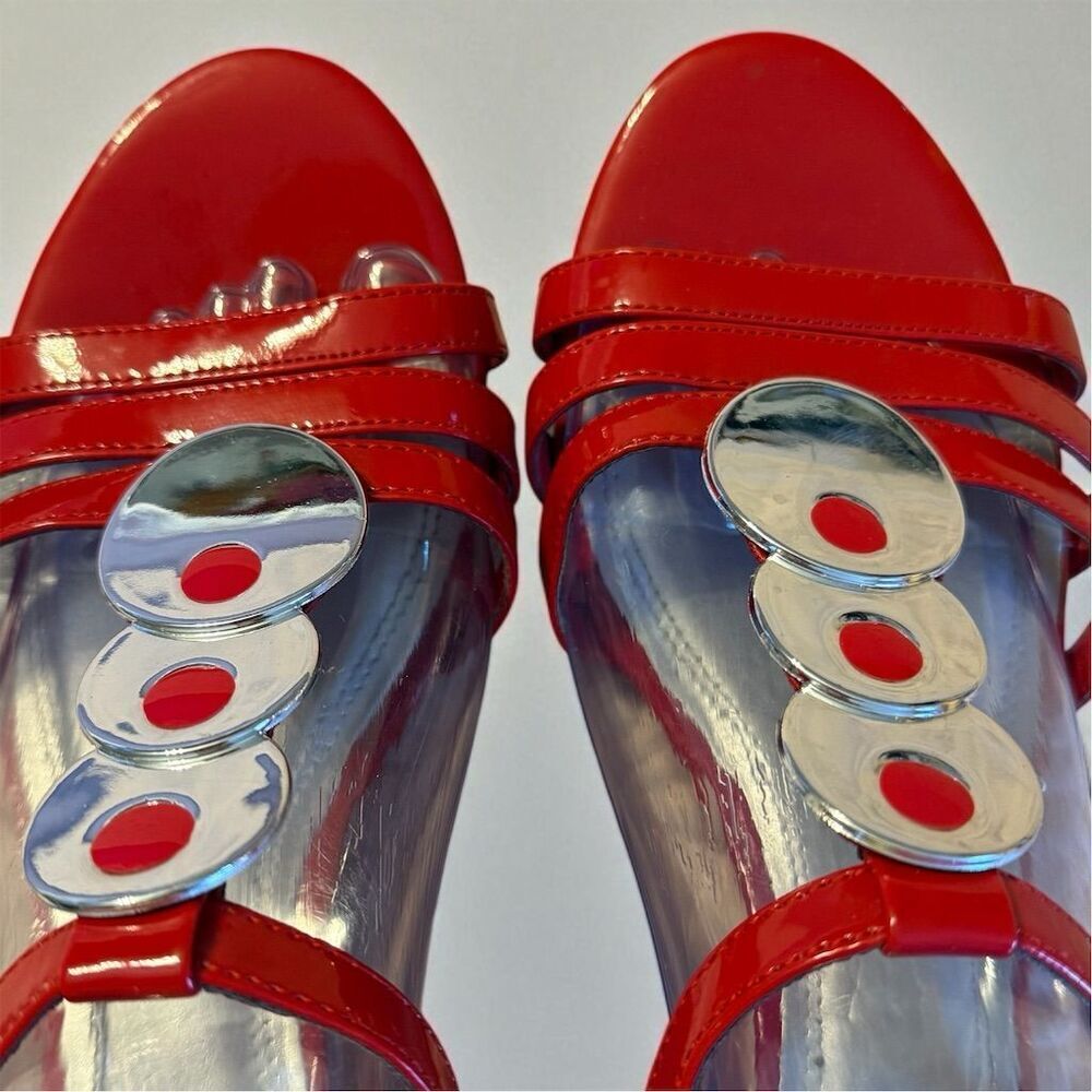 Impo Women's Red Shiny Faux Leather Wedge Sandals Size 8.5 Silver Medallions - Picture 5 of 10